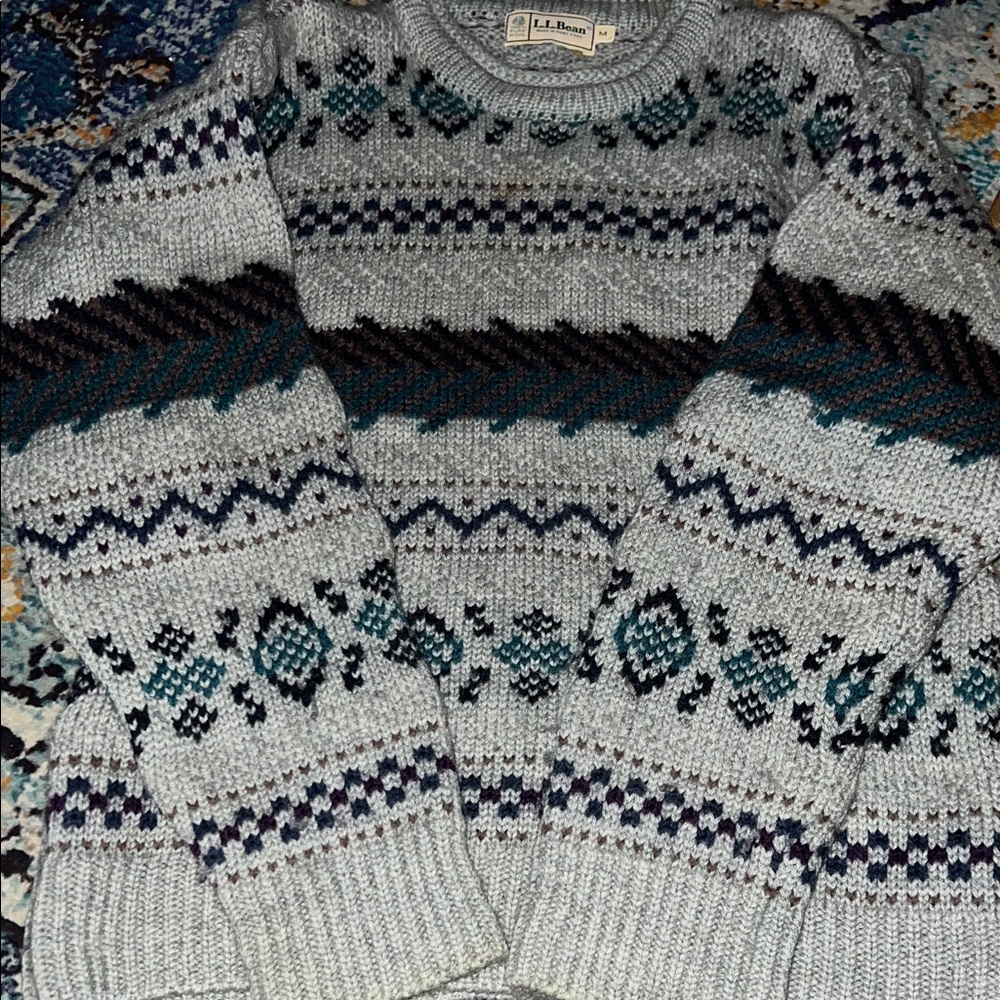 Vintage LL Bean Sweater Mens Medium Gray Pullover Aztec Patterned Wool Sweater